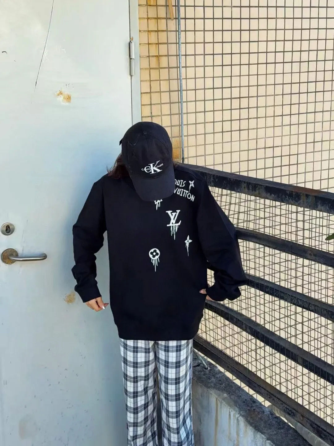 Louis Vuitton/Louis Vuitton 25Fw tassel presbyopic letter embroidered round neck sweatshirt